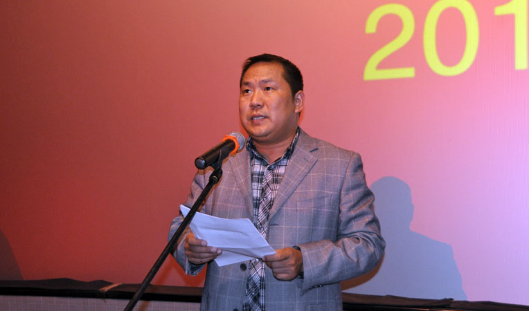 華億集團副總裁張靖發表講話