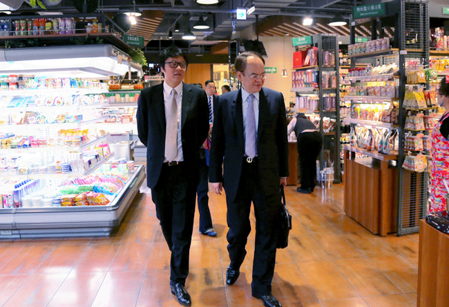 項領(lǐng)總裁參觀大遠百