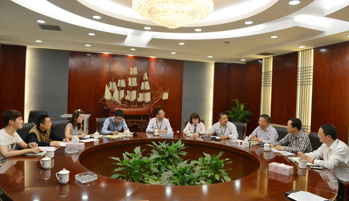 華億集團(tuán)、華億國(guó)際相關(guān)負(fù)責(zé)人參加阜陽(yáng)新聞媒體“華億親情體驗(yàn)”座談會(huì)