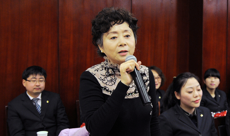 華億國際副總經理章國琴祝大家新春快樂