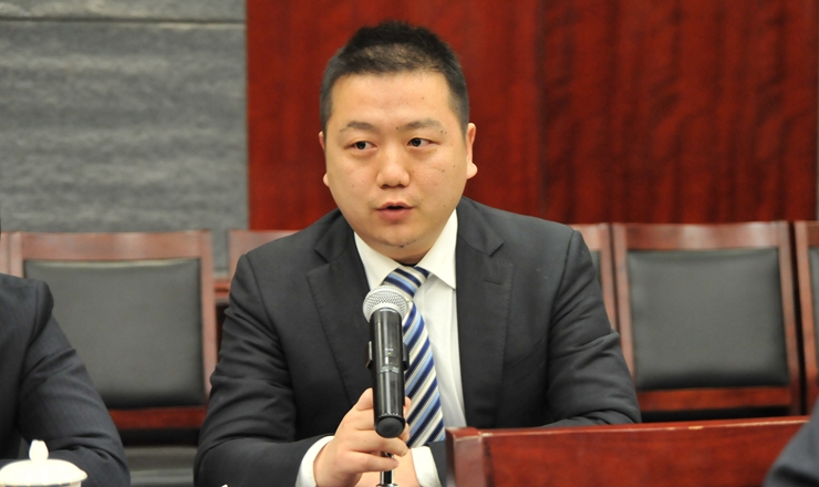 華億城市生活廣場公司總經理助理項平討論發言