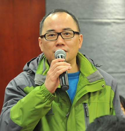 集團財務處處長徐凌峰向大家拜年