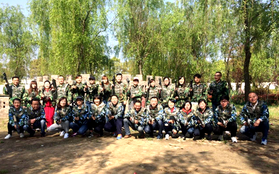 CS對抗游戲結束大家合影