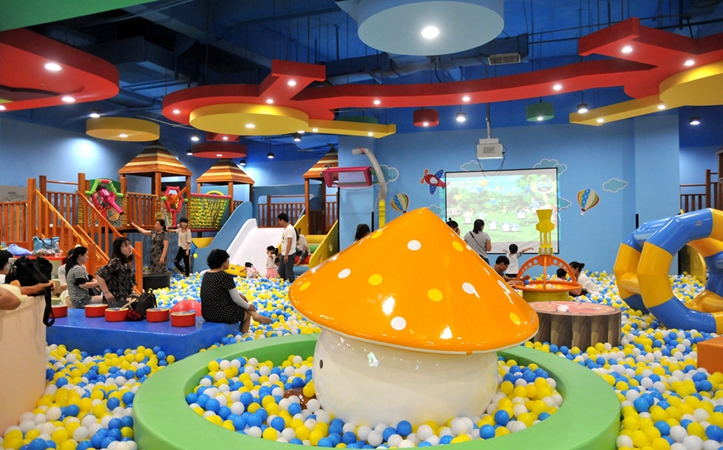 小馬王國滁州店內景