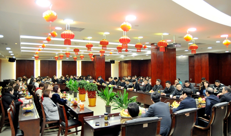 團拜會會場喜慶祥和