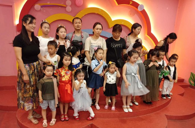 小馬王國滁州店六一活動現場