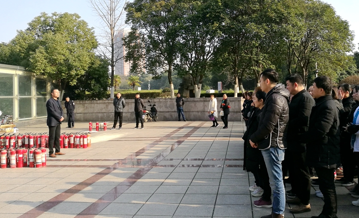 華億集團舉行消防滅火實戰演練