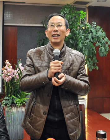 集團財務總監劉建林拜年